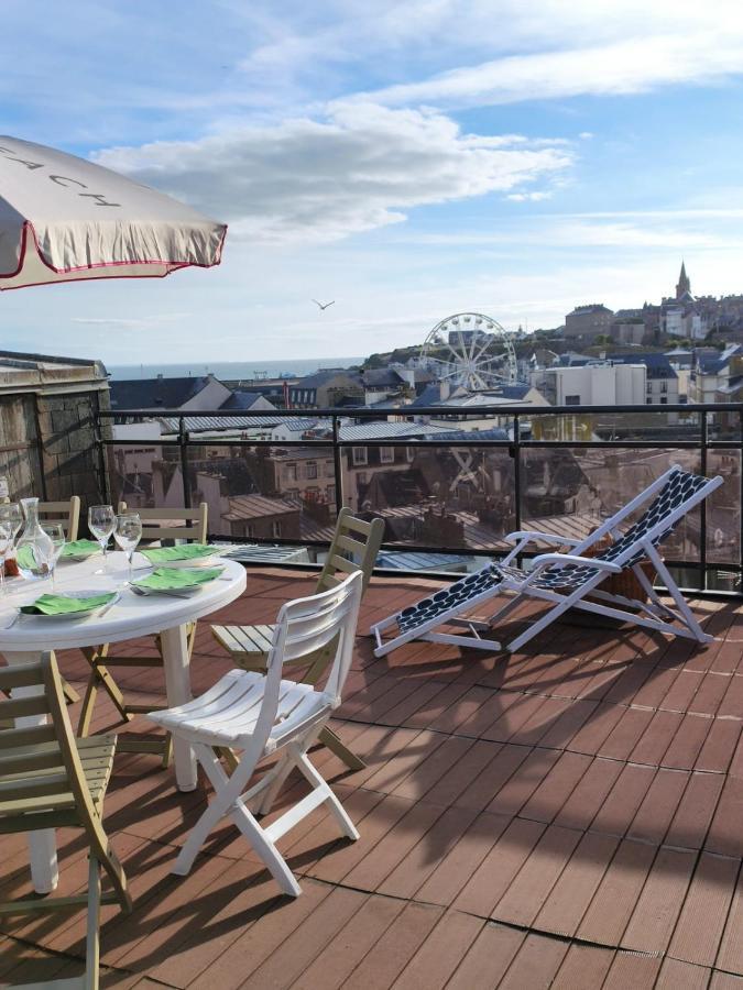 Ferienwohnung Le Balcon Des Vents Granville Exterior foto